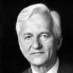 Richard Von Weizsaecker